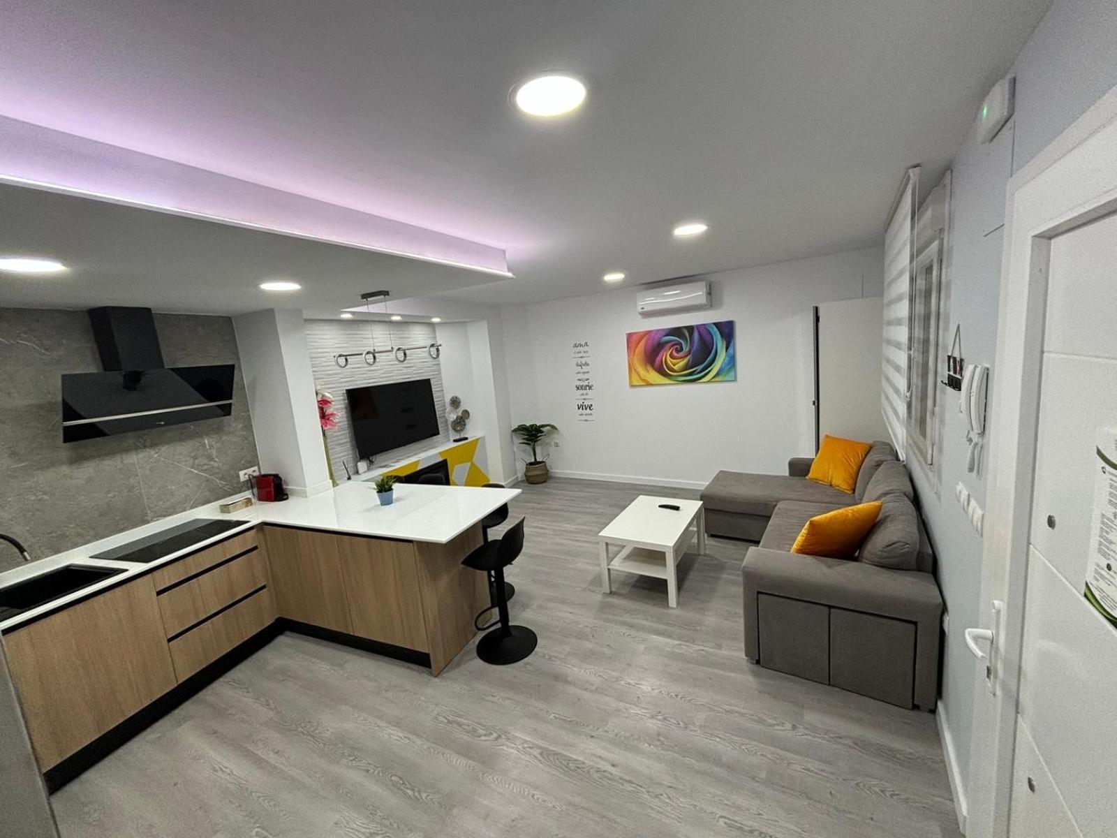 V.F.T. La Victoria Ubeda Apartment Bagian luar foto